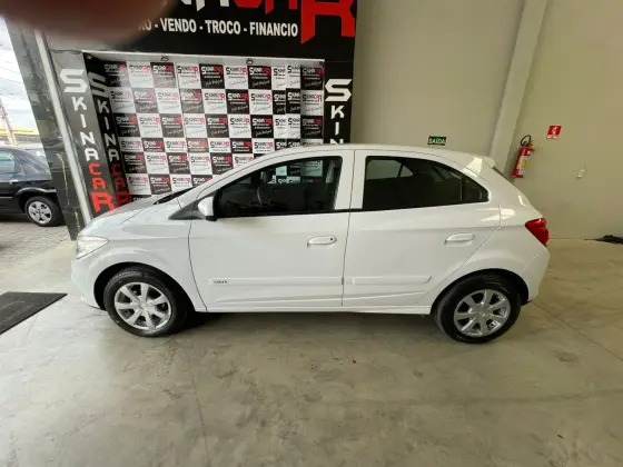 CHEVROLET ONIX 1.4 MPFI LT 8V FLEX 4P MANUAL