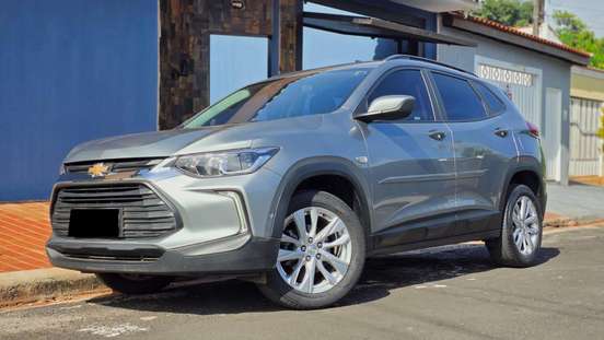 CHEVROLET-TRACKER-2023