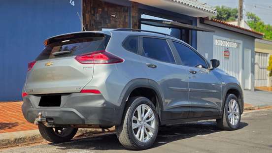 CHEVROLET-TRACKER-2023