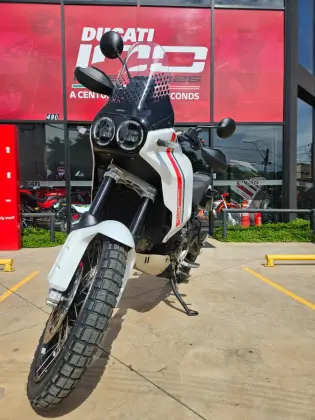 DUCATI DESERT X 