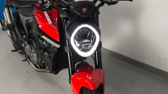 DUCATI MONSTER 937 