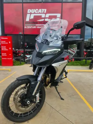 DUCATI MULTISTRADA 1200 V4 RALLY ADVENTURE DUCATI MULTISTRADA 1200 V4 RALLY ADVENTURE