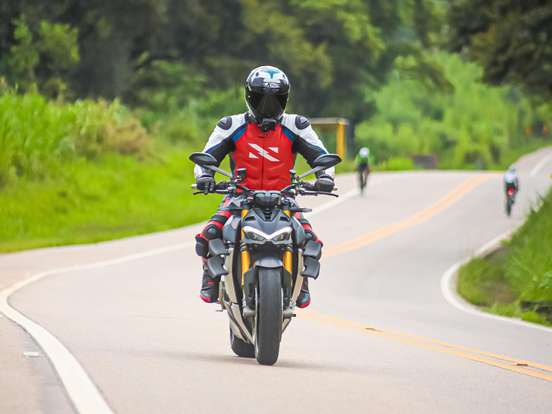 DUCATI-STREETFIGHTER V4 S DUCATI-STREETFIGHTER V4 S-2022
