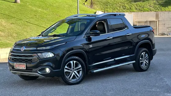 FIAT TORO 2.0 16V TURBO DIESEL VOLCANO 4WD AT9 FIAT TORO 2.0 16V TURBO DIESEL VOLCANO 4WD AT9