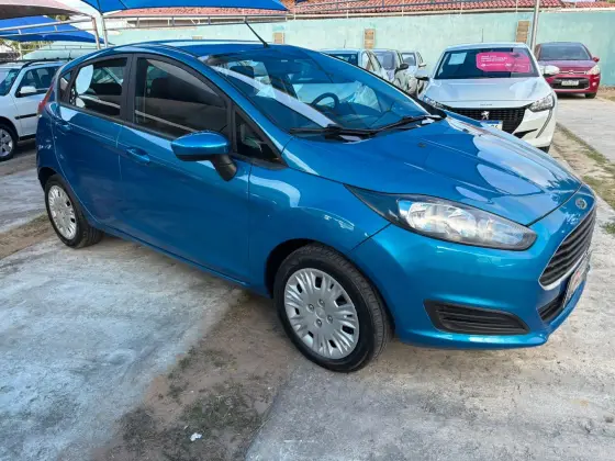 FORD FIESTA 1.5 SE HATCH 16V FLEX 4P MANUAL FORD FIESTA 1.5 SE HATCH 16V FLEX 4P MANUAL