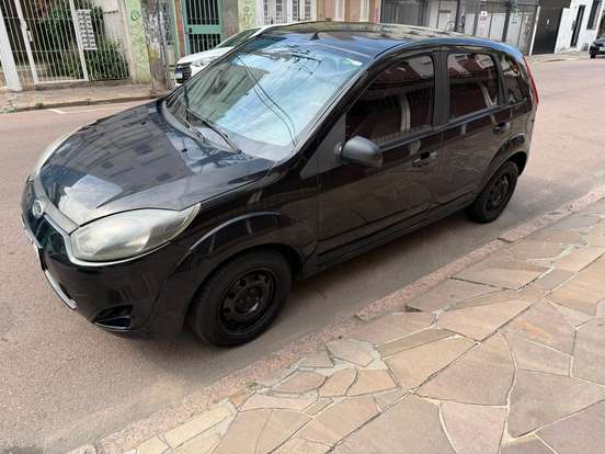 FORD-FIESTA-2011