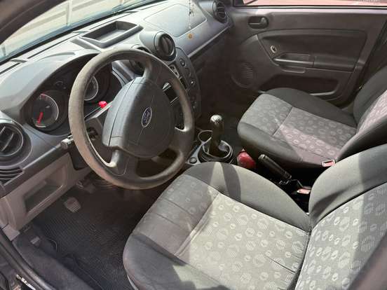 FORD-FIESTA-2011