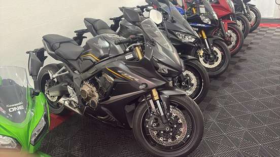 HONDA-CBR 650R ABS-2023