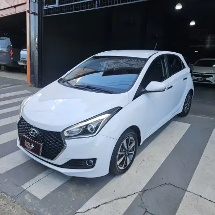 HYUNDAI HB20 1.6 PREMIUM 16V FLEX 4P AUTOMÁTICO HYUNDAI HB20 1.6 PREMIUM 16V FLEX 4P AUTOMÁTICO