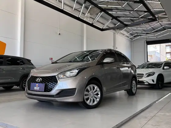 HYUNDAI HB20S 1.0 COMFORT PLUS 12V FLEX 4P MANUAL