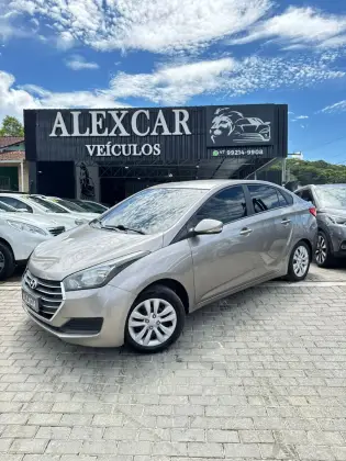 HYUNDAI HB20S 1.0 COMFORT PLUS 12V FLEX 4P MANUAL