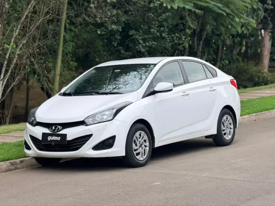 HYUNDAI HB20S 1.6 COMFORT PLUS 16V FLEX 4P AUTOMÁTICO