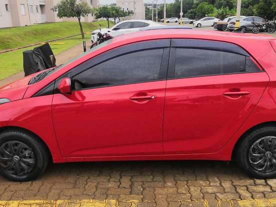 HYUNDAI-HB20-1.0 COMFORT PLUS 12V FLEX 4P MANUAL HYUNDAI-HB20-2015