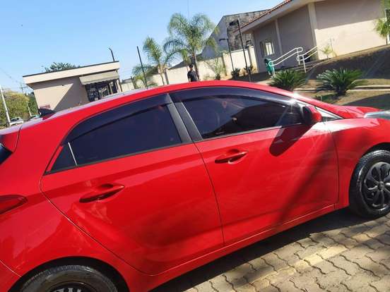 HYUNDAI-HB20-1.0 COMFORT PLUS 12V FLEX 4P MANUAL HYUNDAI-HB20-2015