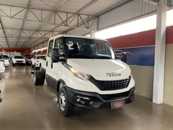 IVECO DAILY 2.3 TURBO DIESEL 30-130 CHASSI CS MANUAL IVECO DAILY 2.3 TURBO DIESEL 30-130 CHASSI CS MANUAL