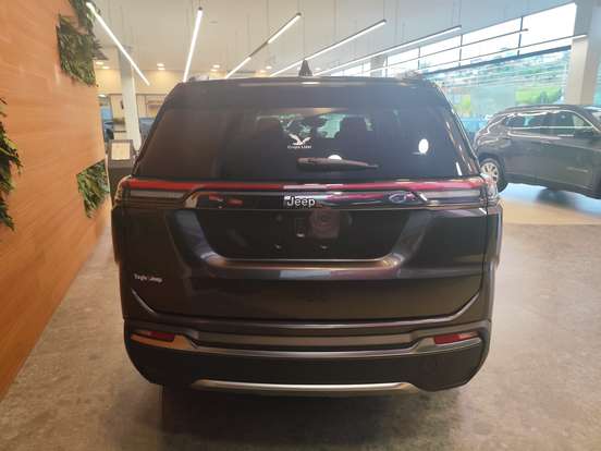 JEEP-COMMANDER-2026