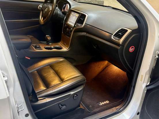 JEEP-GRAND CHEROKEE-3.6 LAREDO 4X4 V6 24V GASOLINA 4P AUTOMÁTICO JEEP-GRAND CHEROKEE-2014