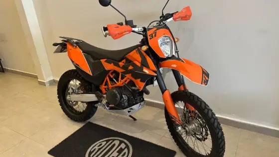 KTM 690 ENDURO R KTM 690 ENDURO R