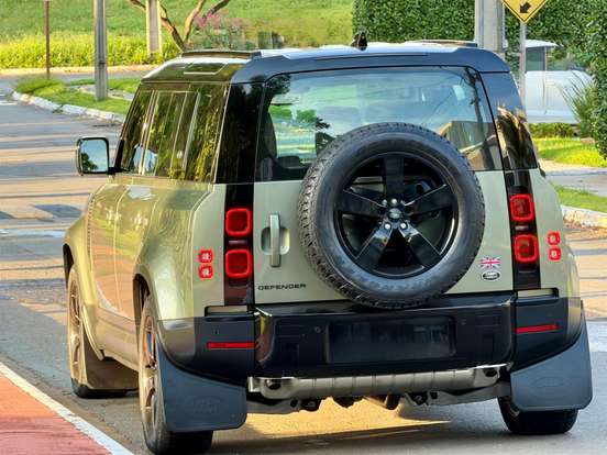 LAND ROVER-DEFENDER-2021
