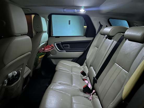 LAND ROVER-DISCOVERY SPORT-2015