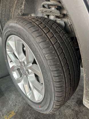 LAND ROVER-DISCOVERY SPORT-2015