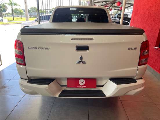 MITSUBISHI-L200 TRITON-2.4 16V TURBO DIESEL SPORT GLS CD 4P 4X4 AUTOMÁTICO MITSUBISHI-L200 TRITON-2022
