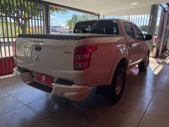 MITSUBISHI-L200 TRITON-2022