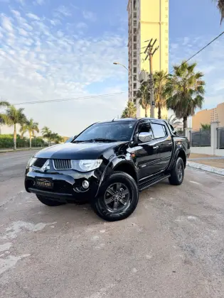 MITSUBISHI L200 TRITON 3.2 HPE 4X4 CD 16V TURBO INTERCOOLER DIESEL 4P AUTOMÁTICO