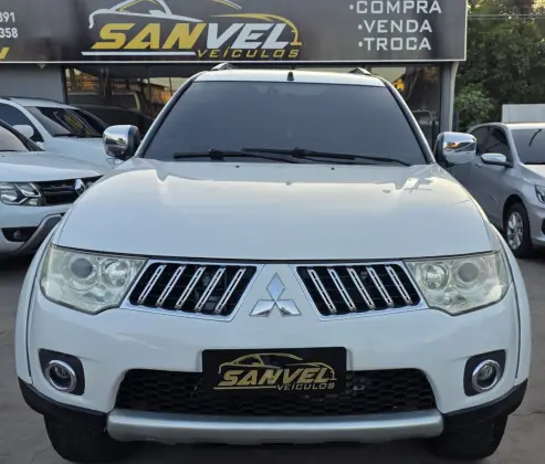 MITSUBISHI PAJERO DAKAR 3.5 HPE 7 LUGARES 4X4 V6 24V FLEX 4P AUTOMÁTICO