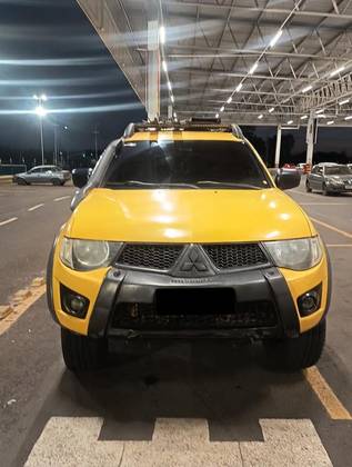 MITSUBISHI L200 SAVANA 3.2 4X4 16V TURBO INTERCOOLER DIESEL 4P MANUAL