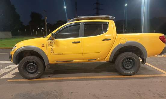 MITSUBISHI-L200 SAVANA-2012