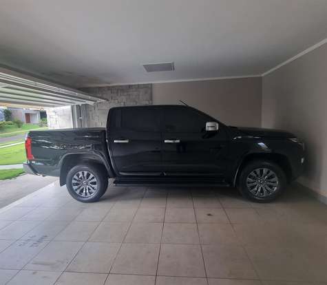MITSUBISHI-TRITON-2025