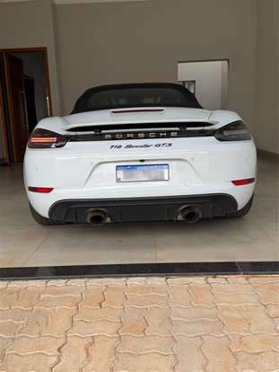 PORSCHE-718-2021