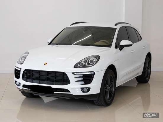 PORSCHE-MACAN-2015