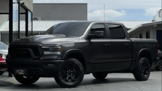 RAM 1500 5.7 V8 GASOLINA REBEL CD 4X4 AUTOMÁTICO