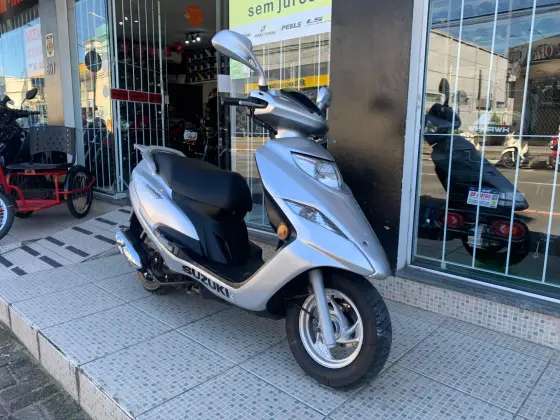 SUZUKI BURGMAN 125 AUTOMATIC 