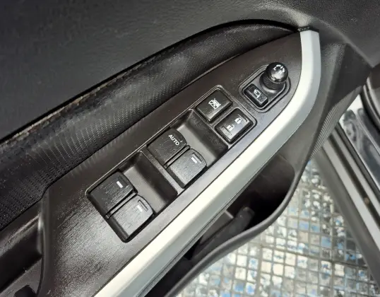 /en/city/cate-car-used-car/suzuki-vitara-2017-1-6-16v-gasoline-4you-automatic-41513744666264576/-13
