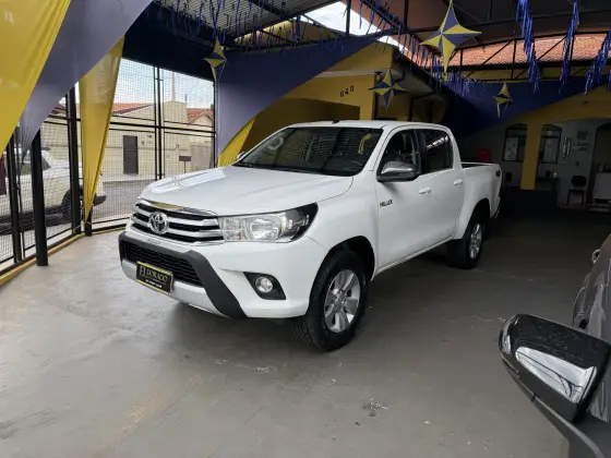 TOYOTA HILUX 2.8 SRV 4X4 CD 16V DIESEL 4P AUTOMÁTICO