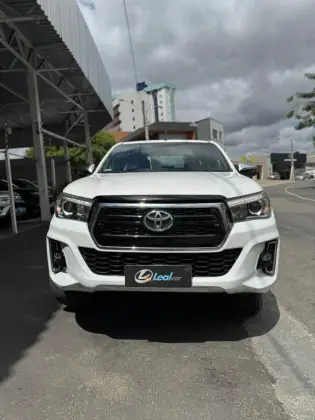 TOYOTA HILUX 2.8 SRX 4X4 CD 16V DIESEL 4P AUTOMÁTICO