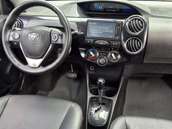 TOYOTA-ETIOS-1.5 XLS SEDAN 16V FLEX 4P AUTOMÁTICO TOYOTA-ETIOS-2017