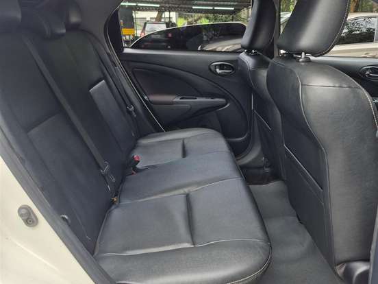 TOYOTA-ETIOS-1.5 XLS SEDAN 16V FLEX 4P AUTOMÁTICO TOYOTA-ETIOS-2017