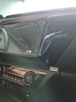 TOYOTA-HILUX-2023