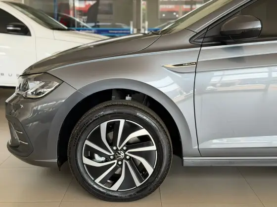 VOLKSWAGEN POLO 1.0 170 TSI HIGHLINE AUTOMÁTICO