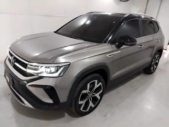 VOLKSWAGEN TAOS 1.4 250 TSI TOTAL FLEX HIGHLINE AUTOMÁTICO