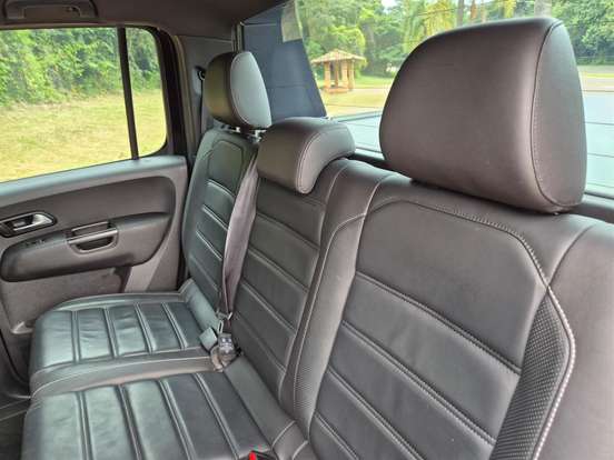 VOLKSWAGEN-AMAROK-2021