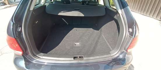 VOLKSWAGEN-JETTA-2010