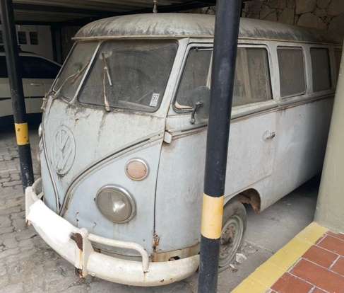 VOLKSWAGEN-KOMBI-1965