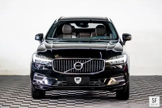 VOLVO XC60 2.0 T8 HYBRID MOMENTUM AWD GEARTRONIC VOLVO XC60 2.0 T8 HYBRID MOMENTUM AWD GEARTRONIC