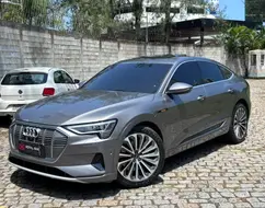 AUDI E-TRON ELÉTRICO SPORTBACK PERFORMANCE QUATTRO AUDI E-TRON ELÉTRICO SPORTBACK PERFORMANCE QUATTRO