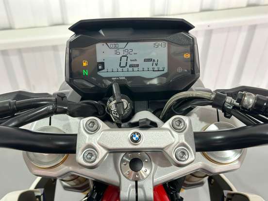 BMW-G 310 R-2022